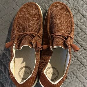 Hey Dude Buckle Exclusive Women’s Shoes